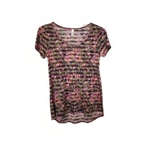 LuLaRoe XXS Classic T-Shirt Pink Stripped Floral Light Weight‎ Fabric